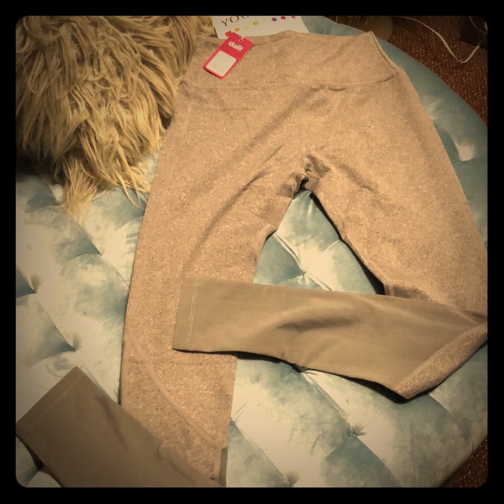 Ideal fit Gray Yoga Pants with See-through Mesh